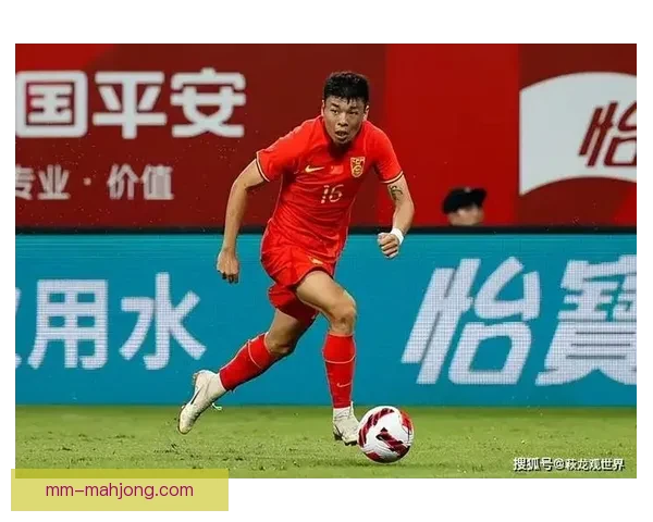 李帅凭借出色速度优势牢牢把握海港左路成为进攻突破关键点